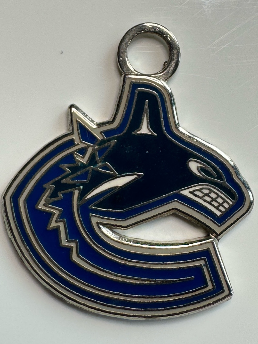 Vancouver Canucks NHL WinCraft Metal Enamel Orca Logo Keychain Charm